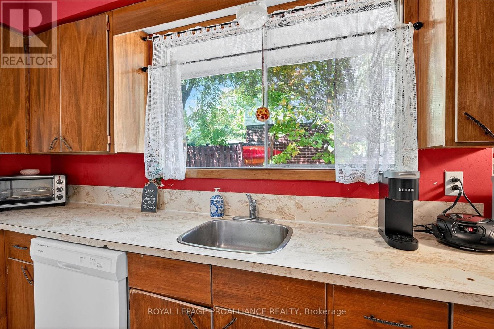 2 Seneca Road, Peterborough, Ontario  K9H 6T9 - Photo 40 - X12431992