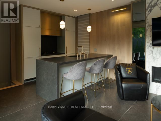 508 St Germain Avenue, Toronto, Ontario  M5M 1X2 - Photo 43 - C12431951