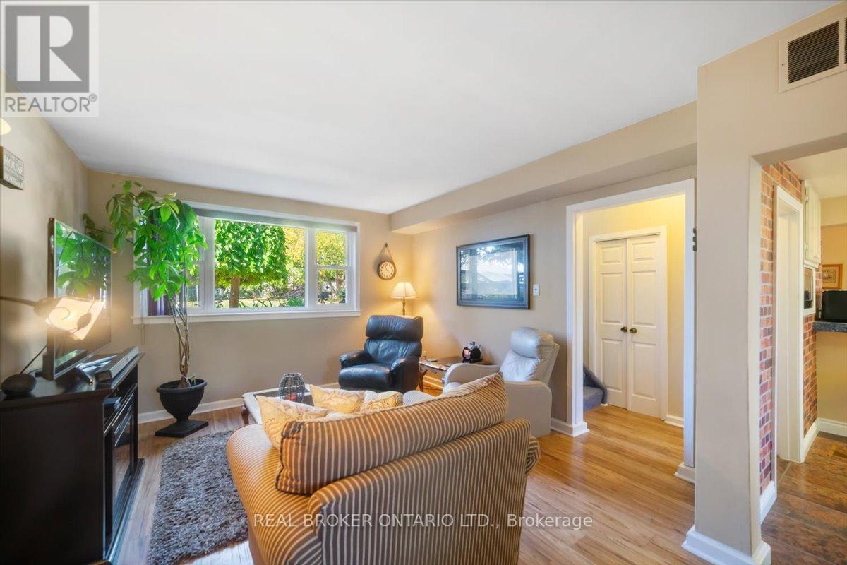 931 Bayview Avenue, Whitby, Ontario  L1N 1E2 - Photo 14 - E12412959
