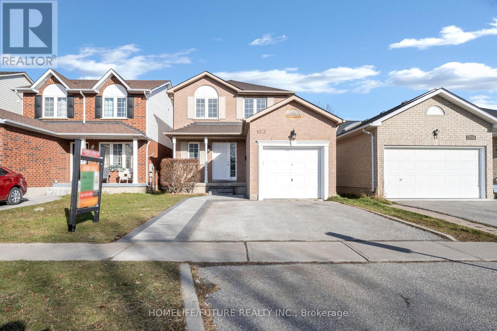 1803 Dalhousie Crescent, Oshawa, Ontario  L1G 8C6 - Photo 1 - E12431592