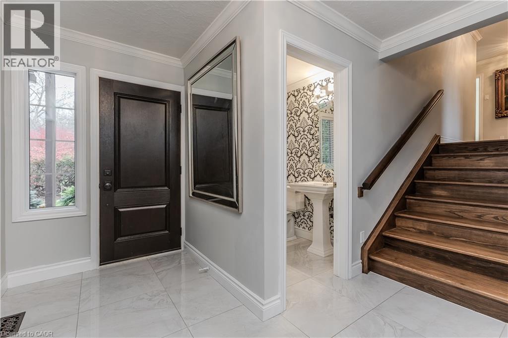 112 Hillcrest Avenue, Dundas, Ontario  L9H 4X3 - Photo 14 - 40773999