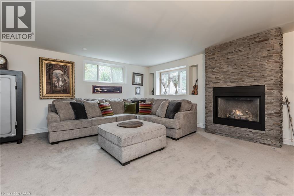 112 Hillcrest Avenue, Dundas, Ontario  L9H 4X3 - Photo 39 - 40773999