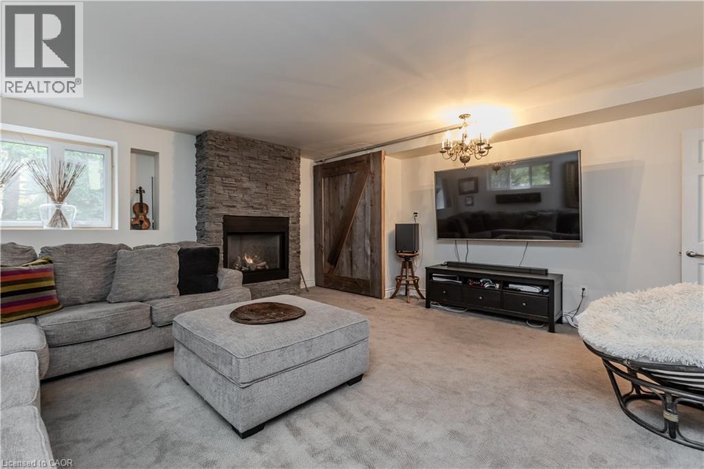 112 Hillcrest Avenue, Dundas, Ontario  L9H 4X3 - Photo 40 - 40773999