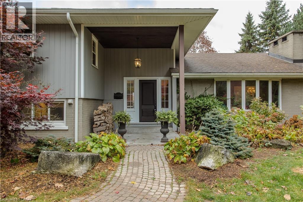 112 Hillcrest Avenue, Dundas, Ontario  L9H 4X3 - Photo 6 - 40773999