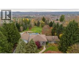 112 HILLCREST Avenue, Dundas, Ontario