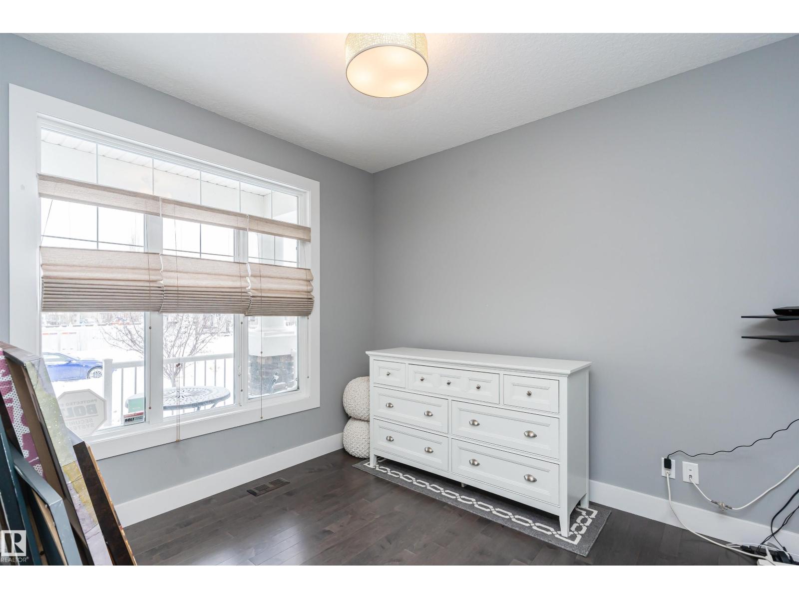 837 Hodgins Rd Nw, Edmonton, Alberta  T6M 0K8 - Photo 6 - E4459932
