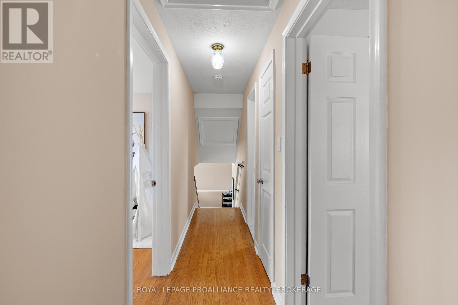 35 Manitou Crescent E, Loyalist, Ontario  K7N 1B1 - Photo 23 - X12432128