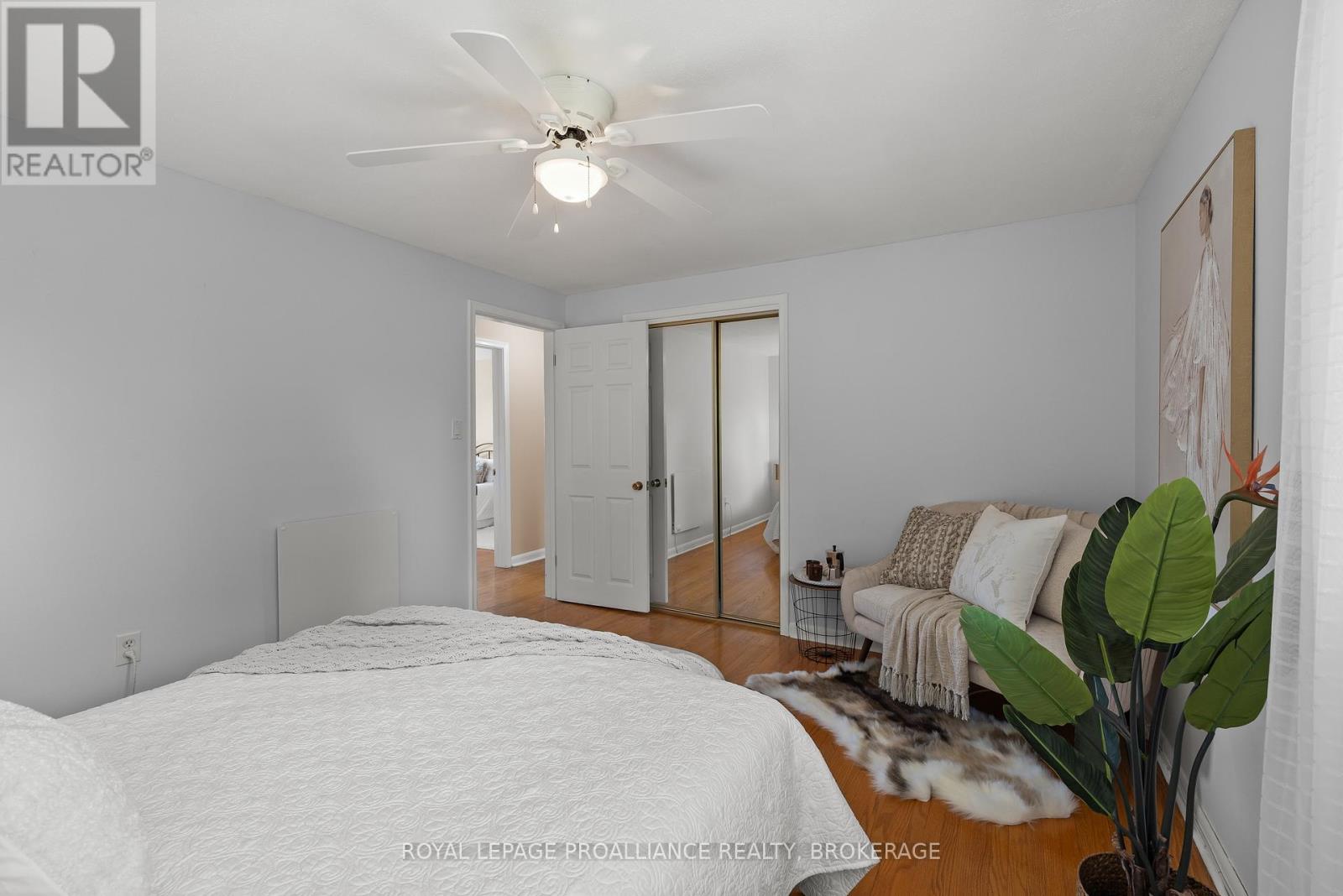35 Manitou Crescent E, Loyalist, Ontario  K7N 1B1 - Photo 25 - X12432128