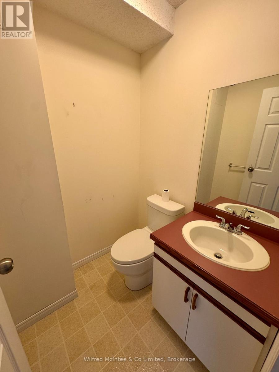 305 - 225 Hinks Street, Brockton, Ontario  N0G 2V0 - Photo 12 - X12432098