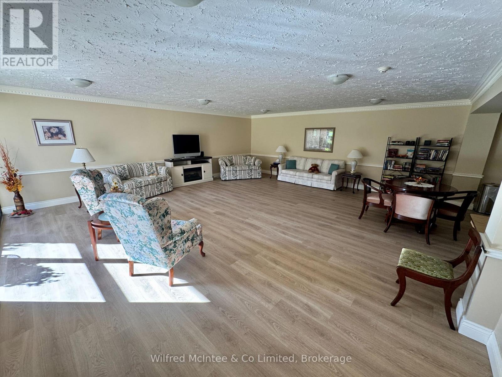 305 - 225 Hinks Street, Brockton, Ontario  N0G 2V0 - Photo 14 - X12432098