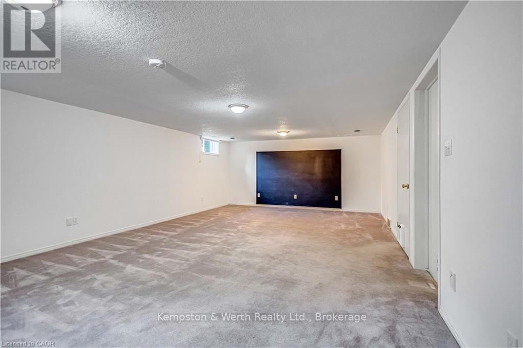 790 Lavery Street, North Perth, Ontario  N4W 3T4 - Photo 27 - X12432121
