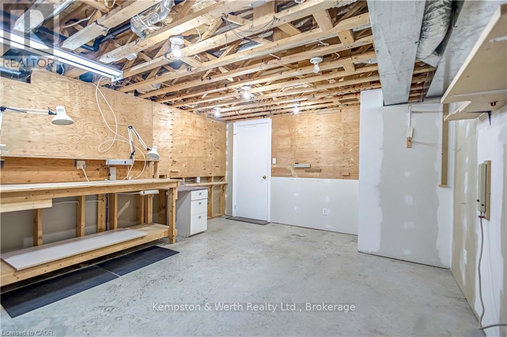 790 Lavery Street, North Perth, Ontario  N4W 3T4 - Photo 37 - X12432121
