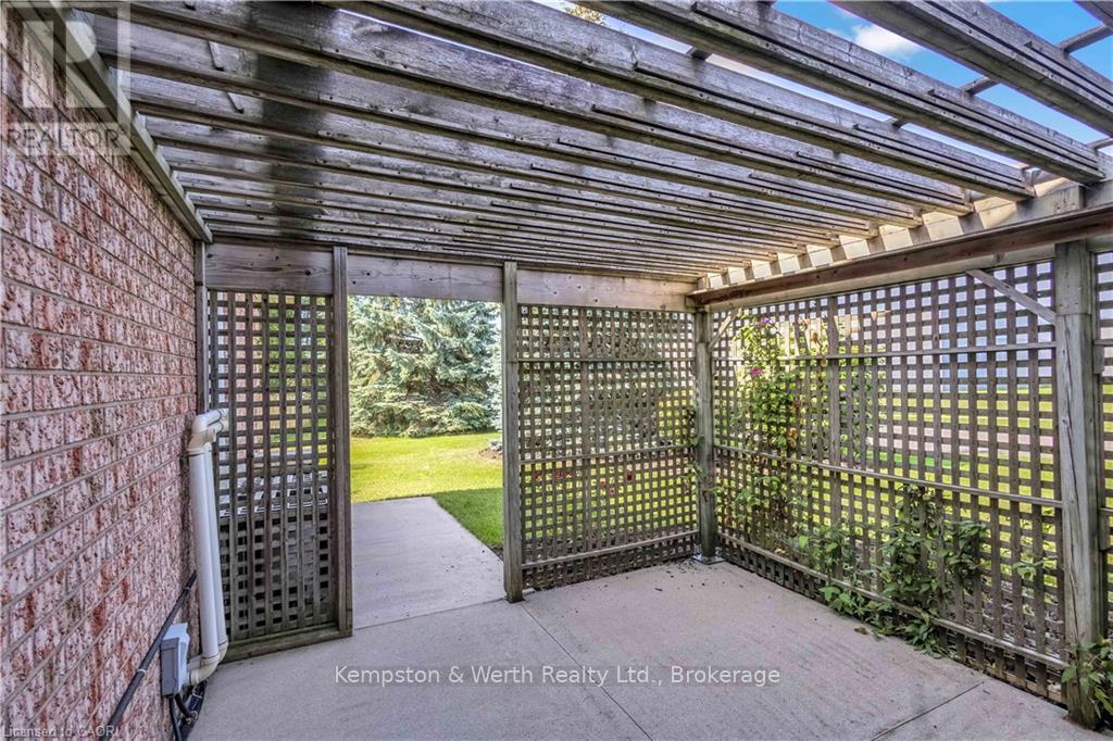 790 Lavery Street, North Perth, Ontario  N4W 3T4 - Photo 39 - X12432121