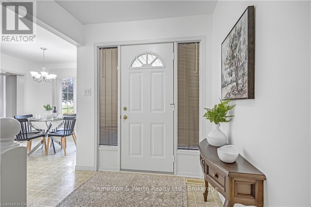 790 Lavery Street, North Perth, Ontario  N4W 3T4 - Photo 6 - X12432121