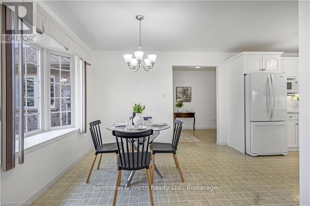 790 Lavery Street, North Perth, Ontario  N4W 3T4 - Photo 8 - X12432121
