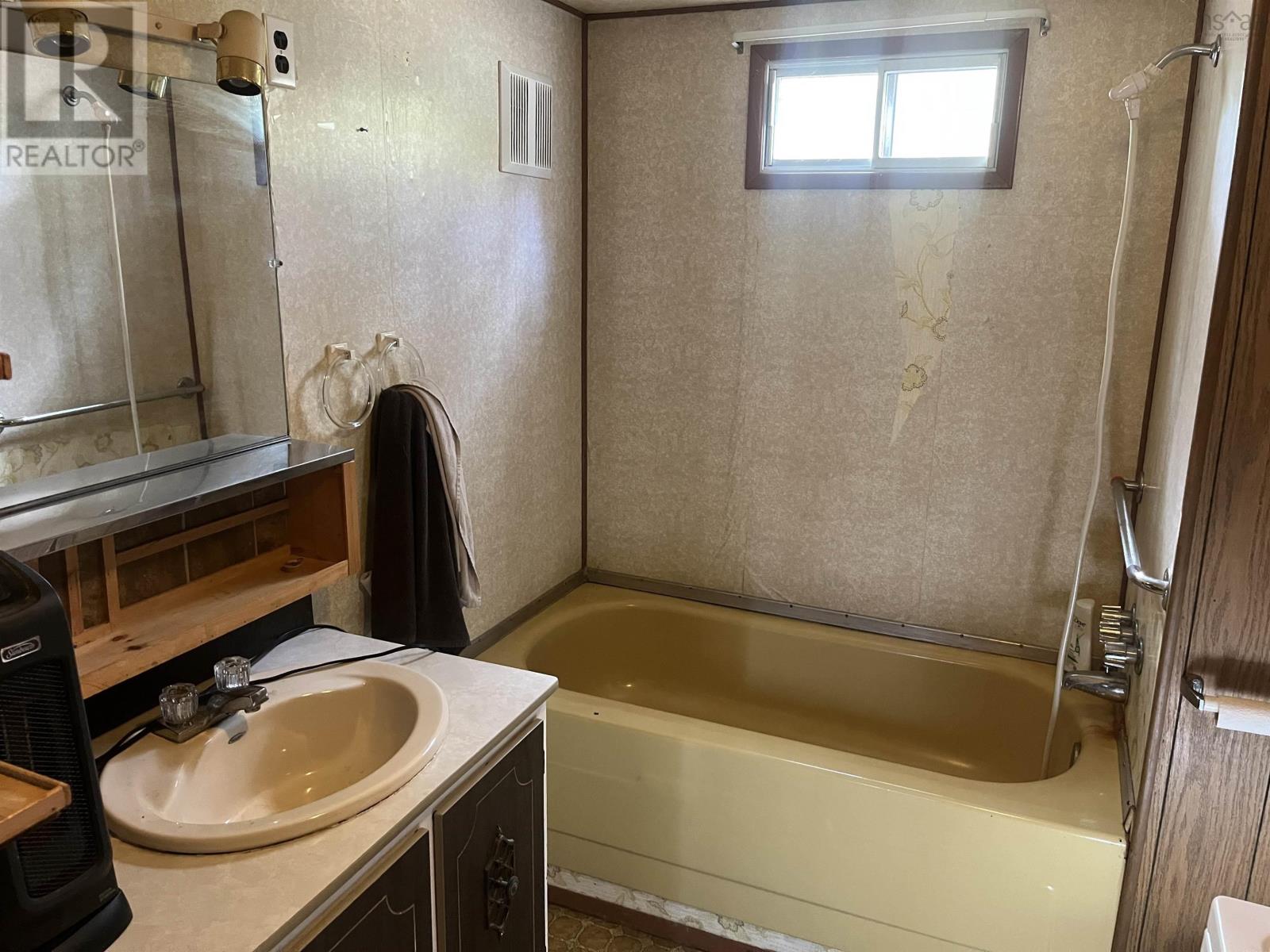 9770 Highway 8, Caledonia, Nova Scotia  B0T 1B0 - Photo 15 - 202524577