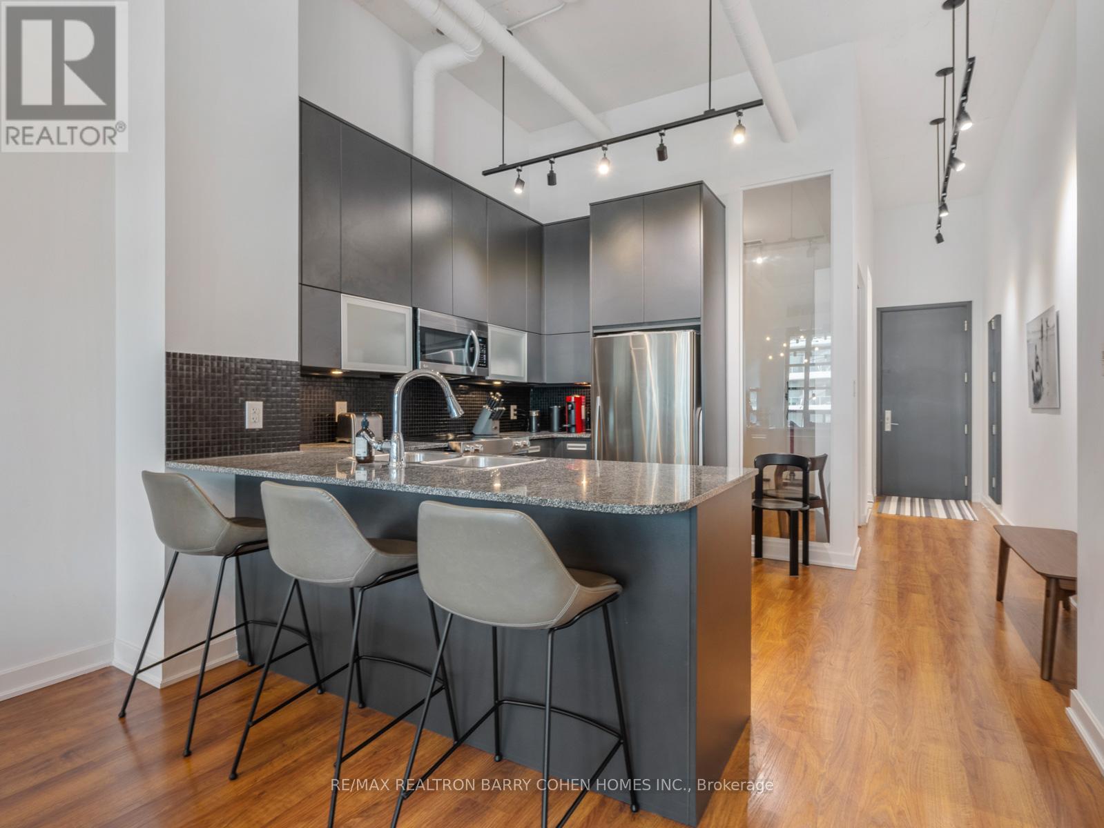 307 - 380 Macpherson Avenue, Toronto, Ontario  M4V 3E3 - Photo 6 - C12432002