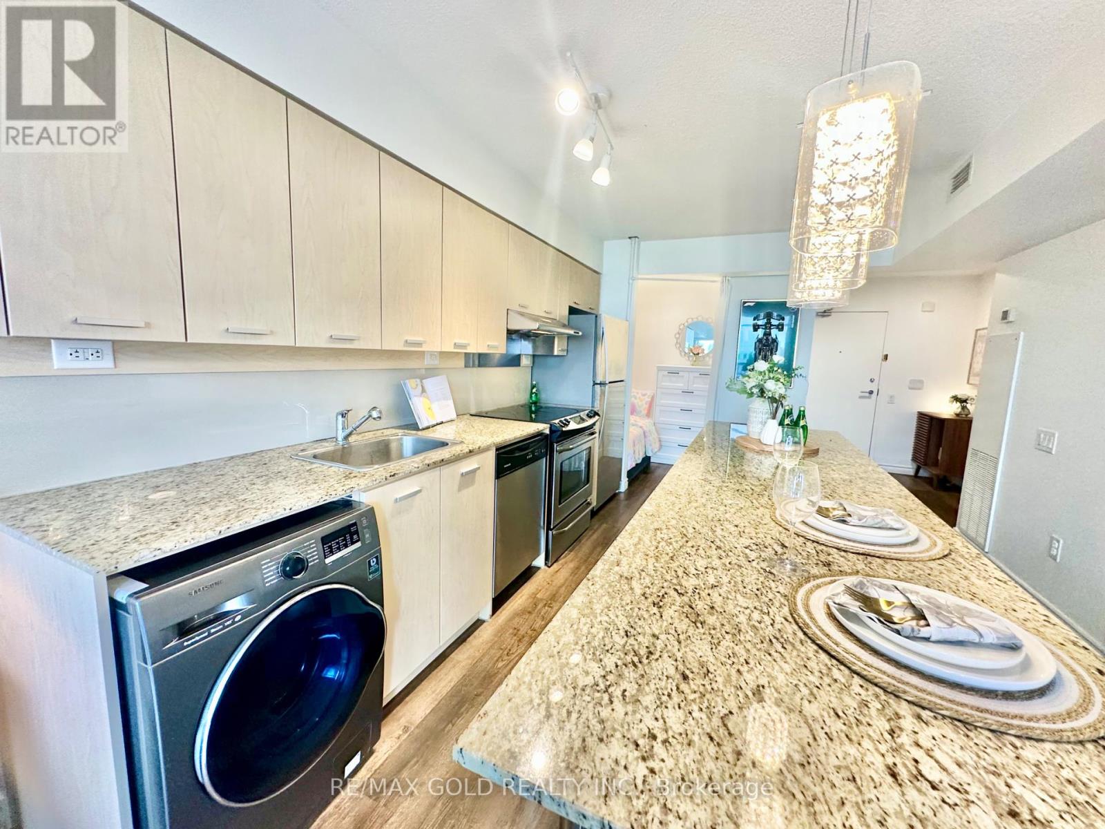 1210 - 29 Singer Court, Toronto, Ontario  M2K 0B3 - Photo 19 - C12432025