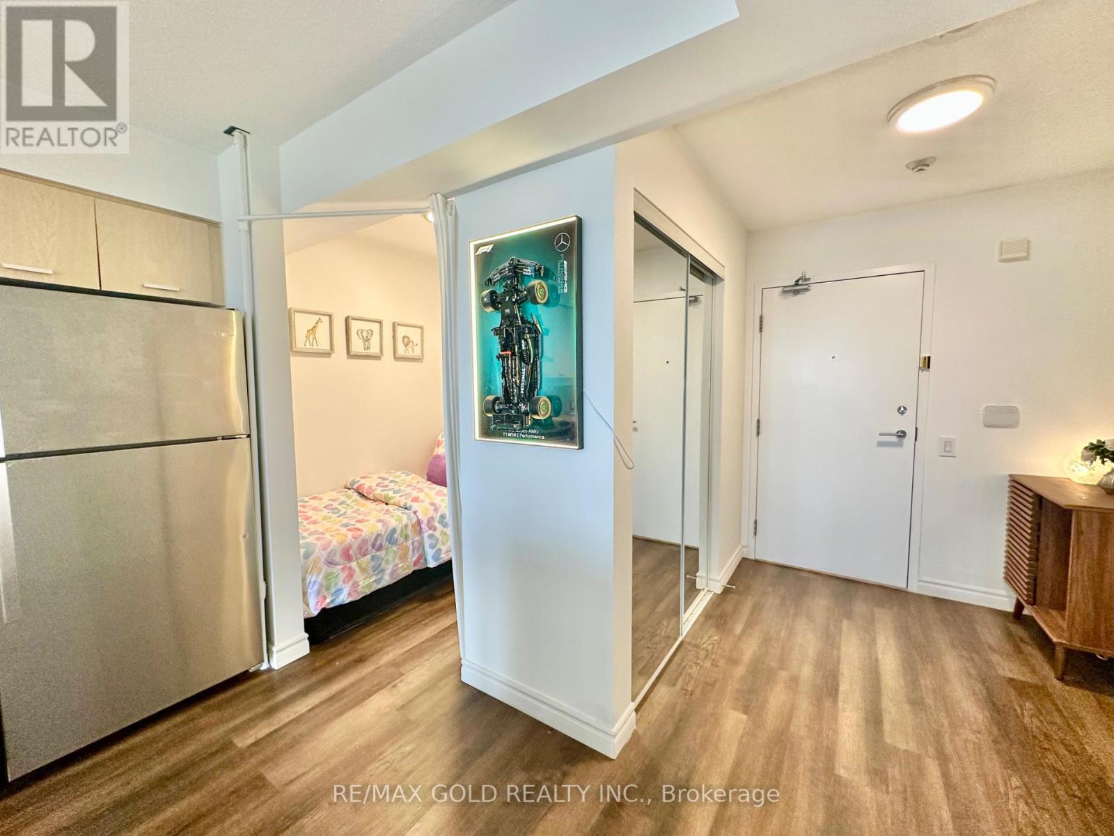 1210 - 29 Singer Court, Toronto, Ontario  M2K 0B3 - Photo 5 - C12432025