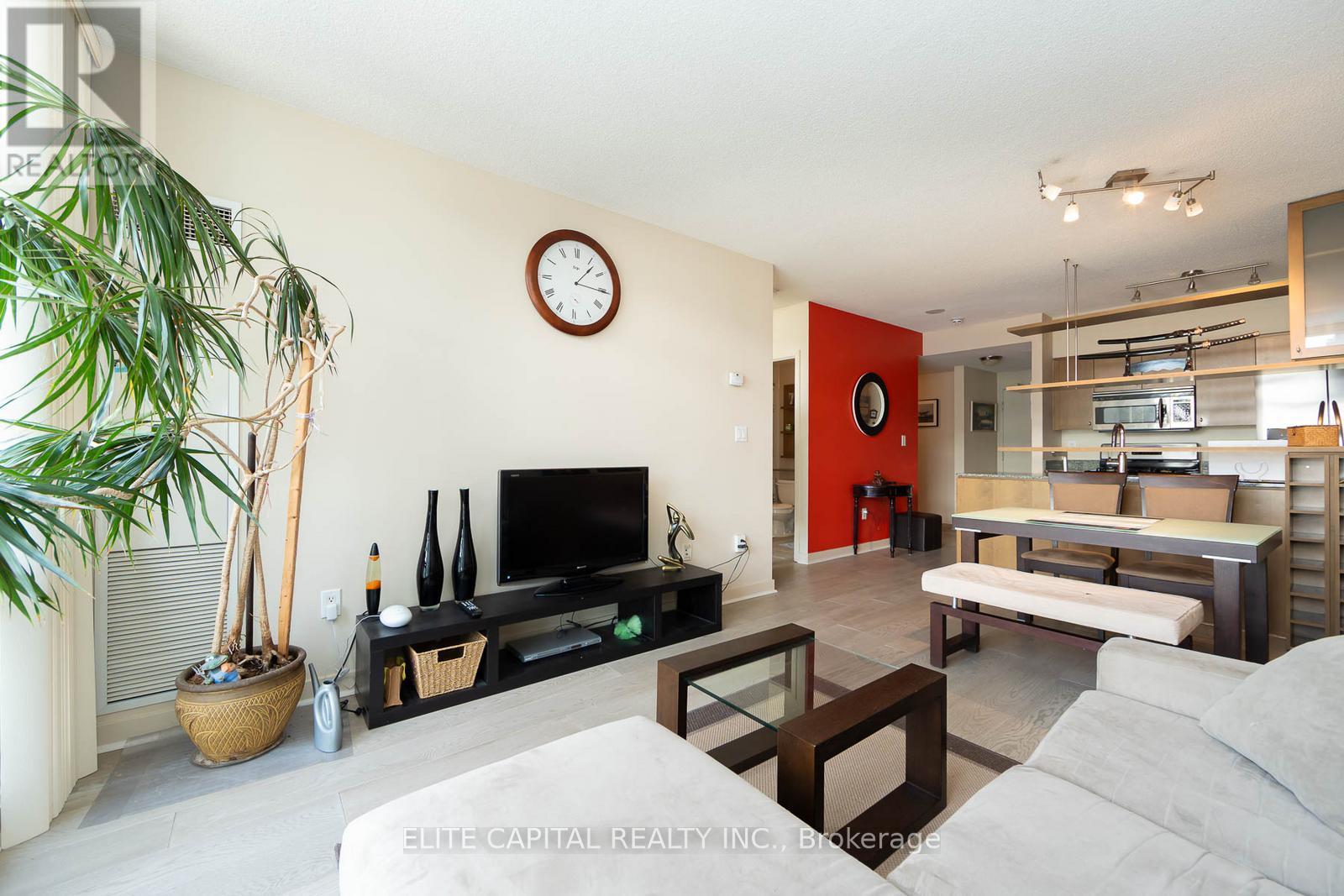 1008 - 10 Navy Wharf Court, Toronto, Ontario  M5V 3V2 - Photo 5 - C12432066