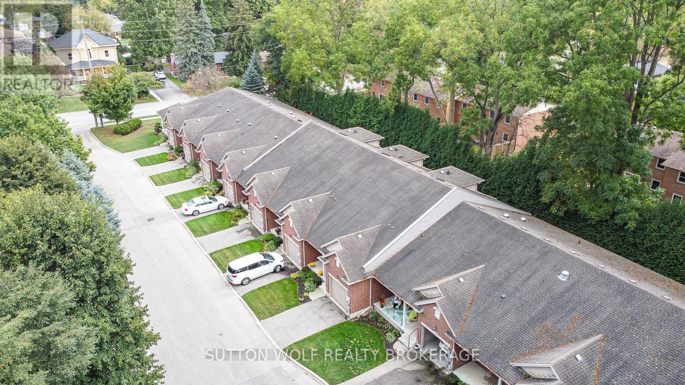 7 - 384 Head Street N, Strathroy-Caradoc, Ontario  N7G 2J9 - Photo 32 - X12432193