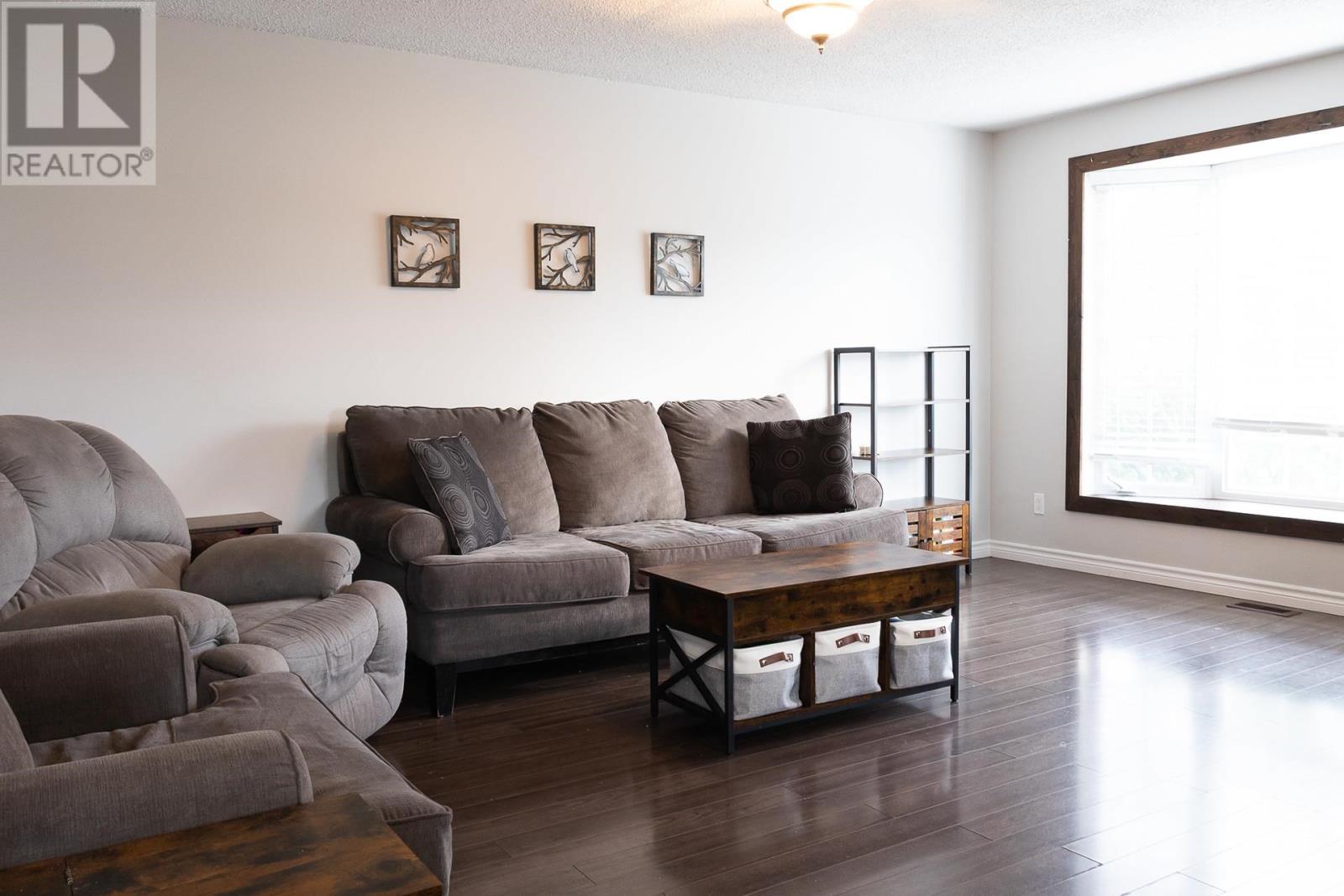 204 Centennial Dr, Longlac, Ontario  P0T 2A0 - Photo 13 - TB251786