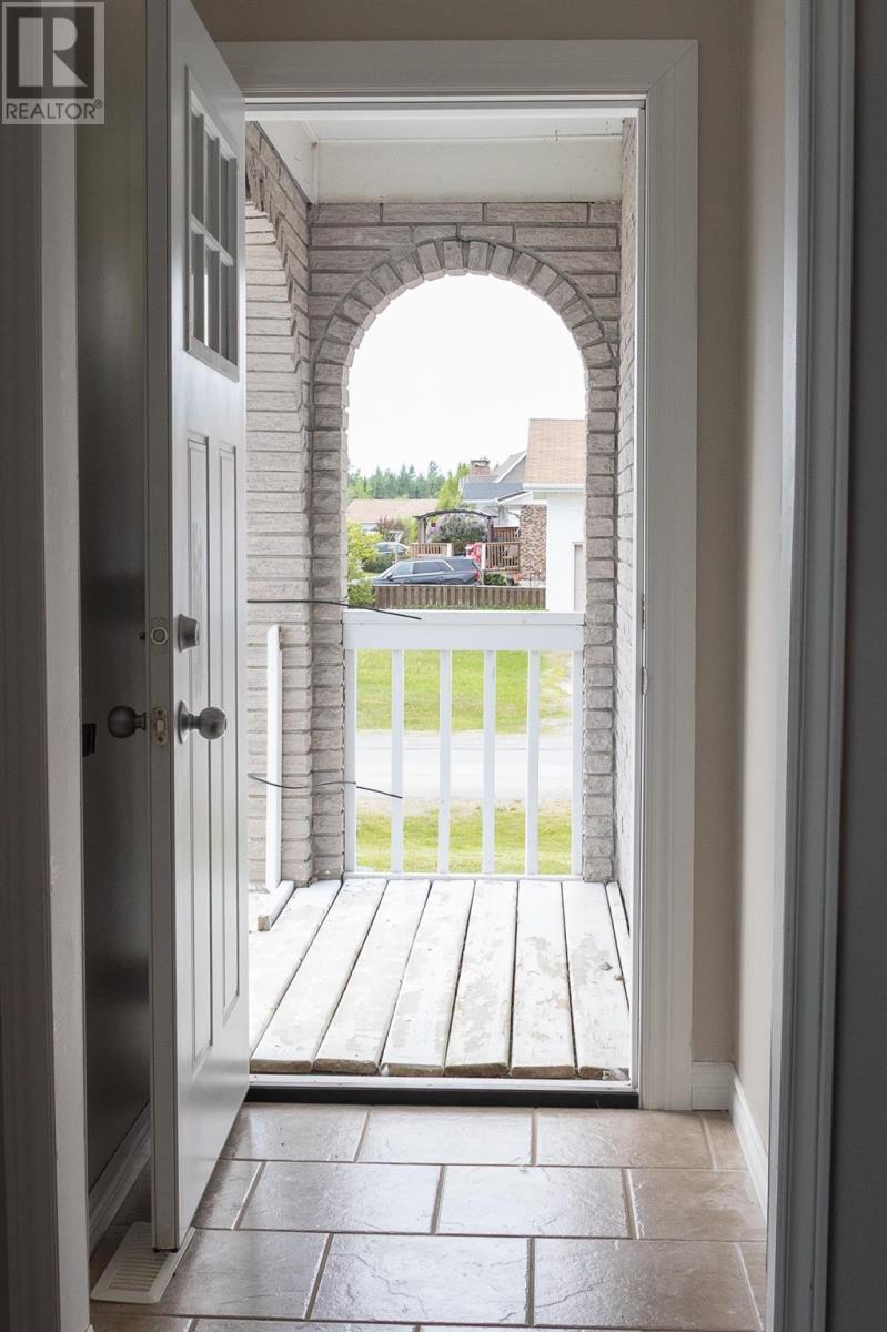 204 Centennial Dr, Longlac, Ontario  P0T 2A0 - Photo 8 - TB251786