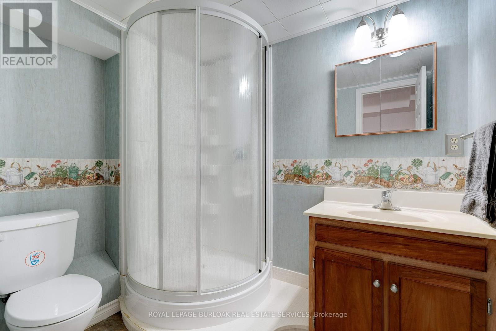 43 Acredale Drive, Hamilton, Ontario  L0R 1H2 - Photo 28 - X12420961