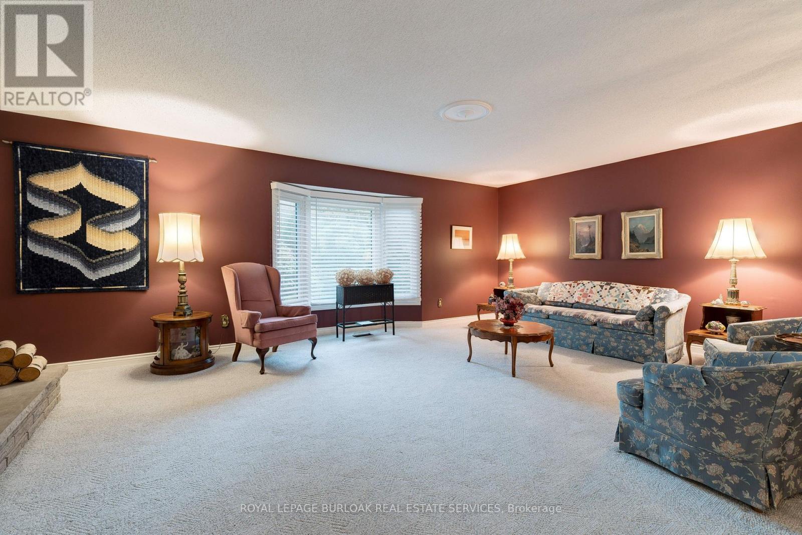 43 Acredale Drive, Hamilton, Ontario  L0R 1H2 - Photo 6 - X12420961