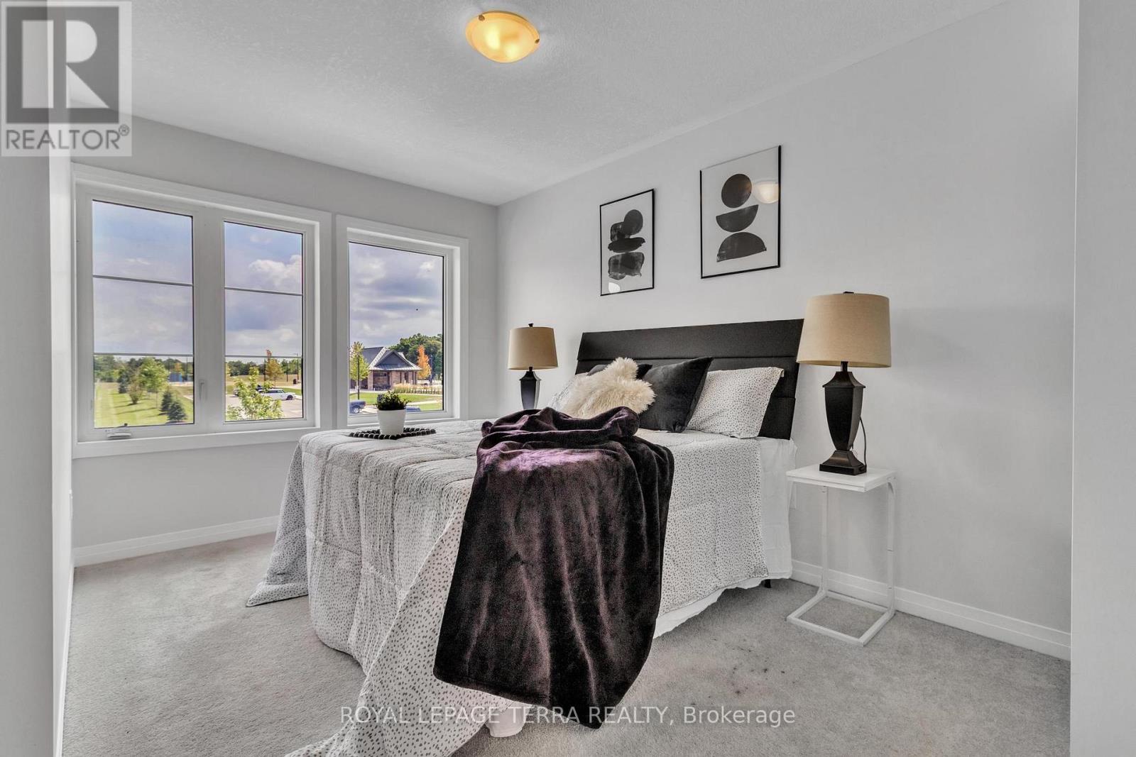 352 Bismark Drive, Cambridge, Ontario  N1S 0C6 - Photo 27 - X12427093