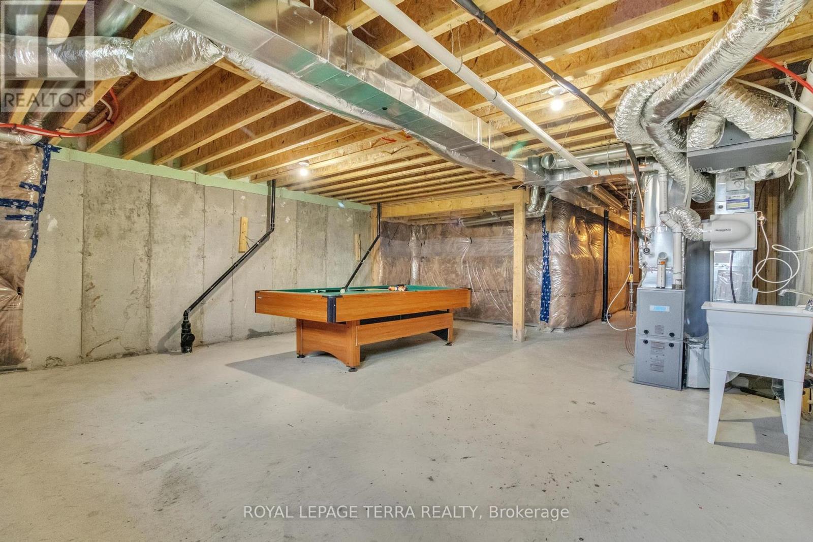 352 Bismark Drive, Cambridge, Ontario  N1S 0C6 - Photo 45 - X12427093