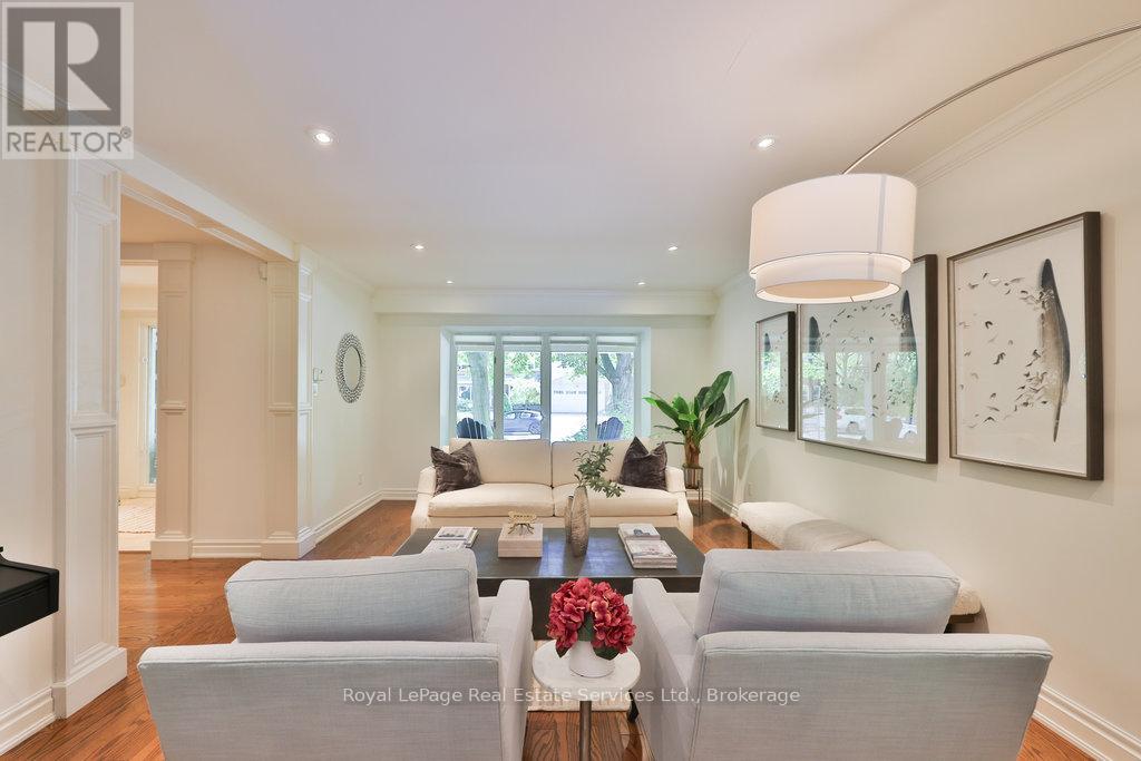 165 Digby Road, Oakville, Ontario  L6J 6A8 - Photo 4 - W12432170