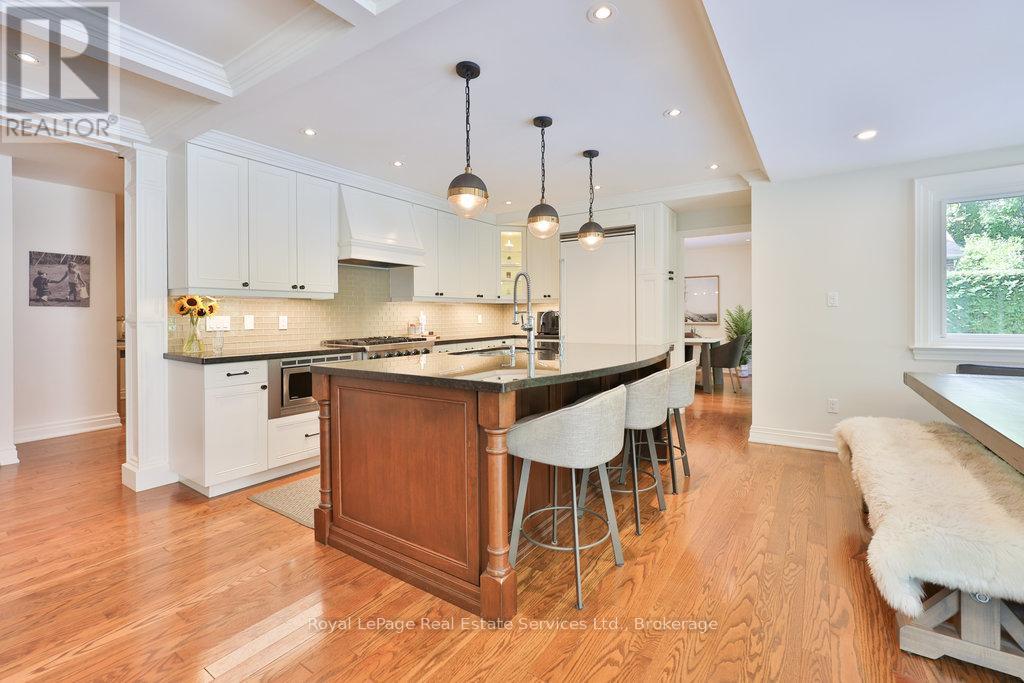 165 Digby Road, Oakville, Ontario  L6J 6A8 - Photo 7 - W12432170