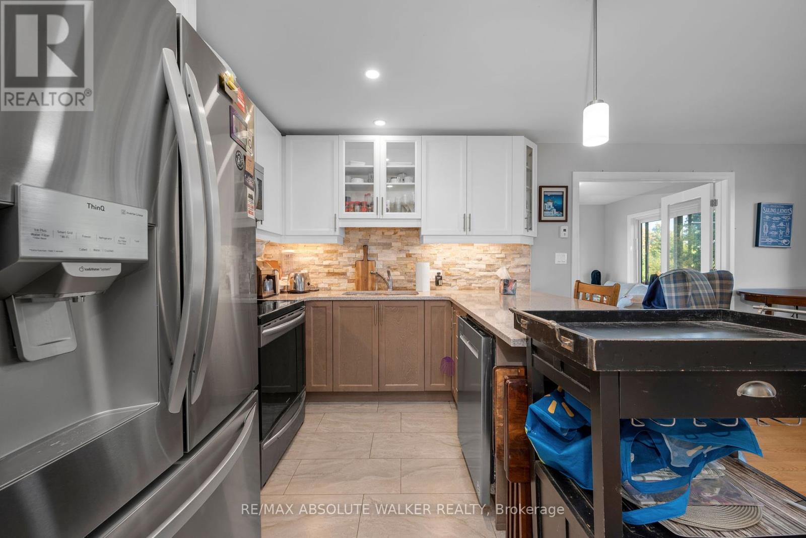 102 Sophie Lane, Merrickville-Wolford, Ontario  K0G 1N0 - Photo 4 - X12432107