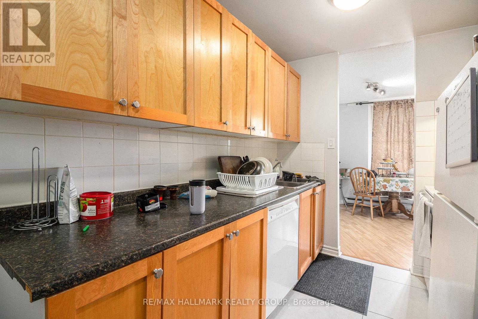 407 - 2020 Jasmine Crescent, Ottawa, Ontario  K1J 8K5 - Photo 9 - X12432179