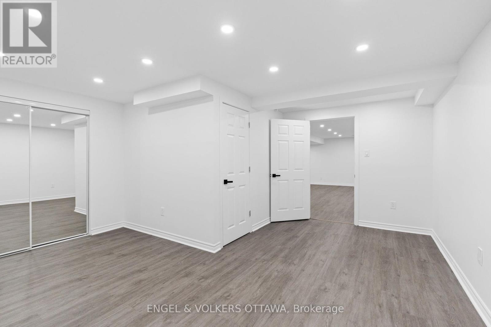 1375 Trebla Way, Ottawa, Ontario  K4P 1E4 - Photo 30 - X12432221