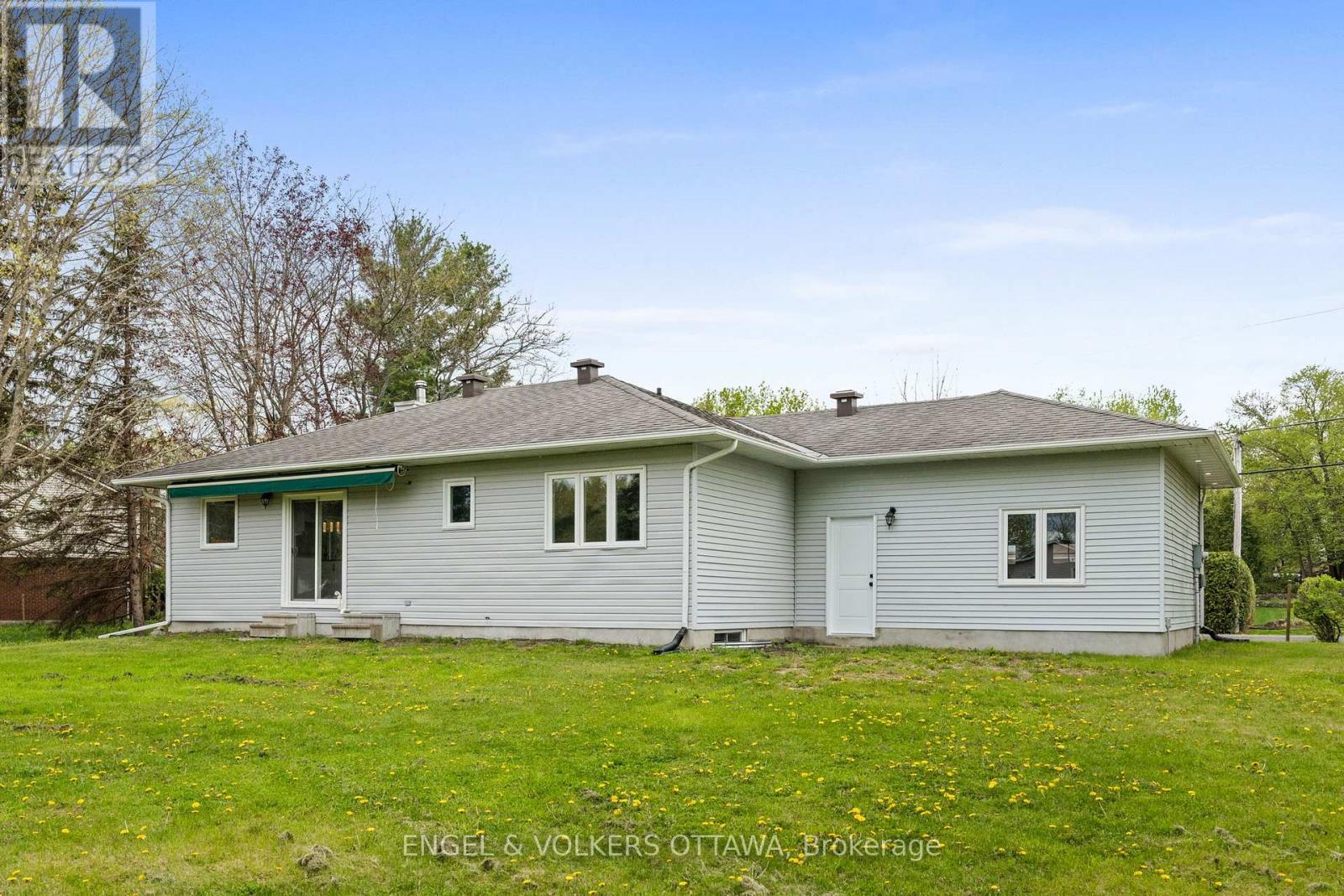 1375 Trebla Way, Ottawa, Ontario  K4P 1E4 - Photo 34 - X12432221