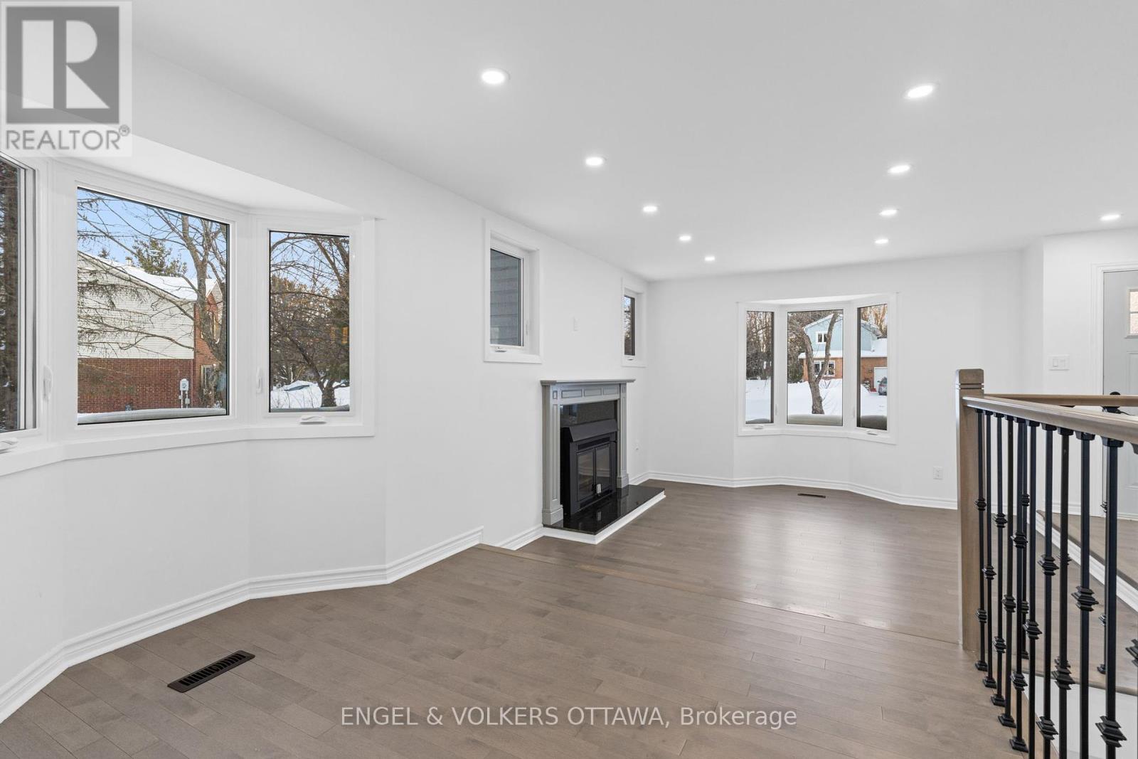 1375 Trebla Way, Ottawa, Ontario  K4P 1E4 - Photo 9 - X12432221