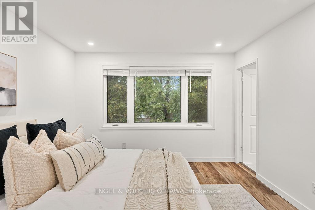 12 Bayside Private, Ottawa, Ontario  K1V 9R3 - Photo 17 - X12432232