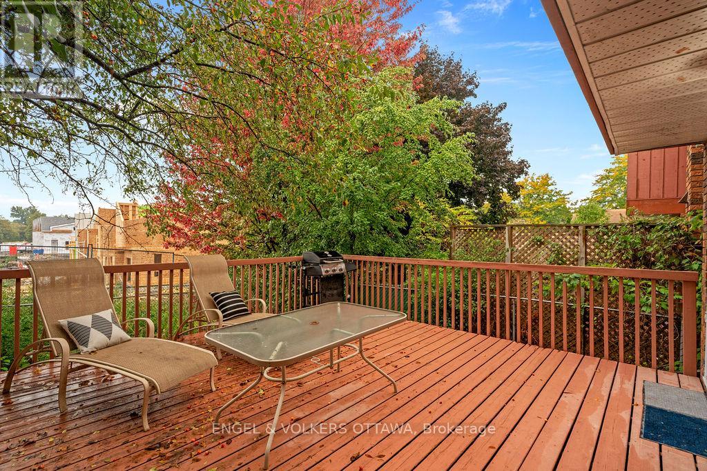 12 Bayside Private, Ottawa, Ontario  K1V 9R3 - Photo 36 - X12432232