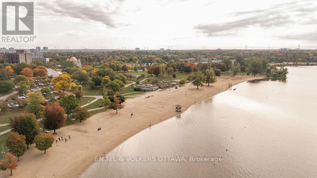12 Bayside Private, Ottawa, Ontario  K1V 9R3 - Photo 44 - X12432232