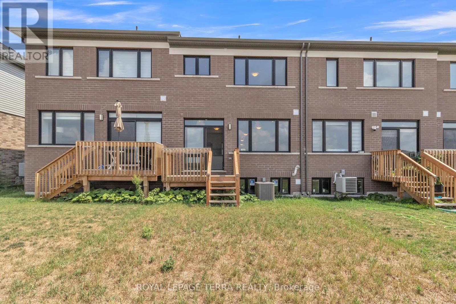352 Bismark Drive, Cambridge, Ontario  N1S 0C6 - Photo 48 - X12427093