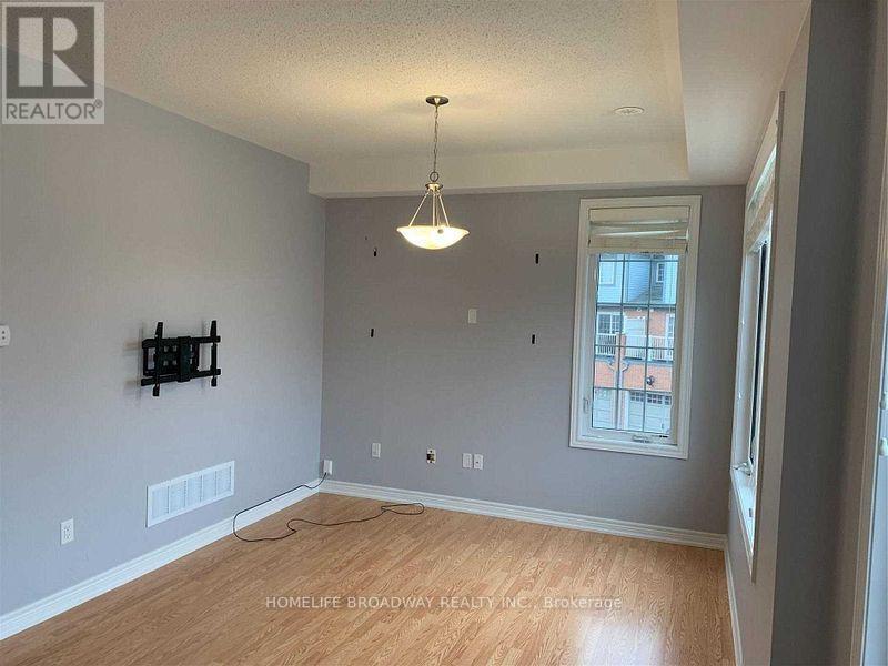 5 Toulouse Court, Markham (Cornell), Ontario  L6B 0X8 - Photo 7 - N12432018