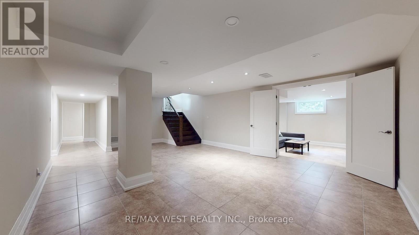 30 Goodman Crescent, Vaughan, Ontario  L6A 1E8 - Photo 17 - N12432041