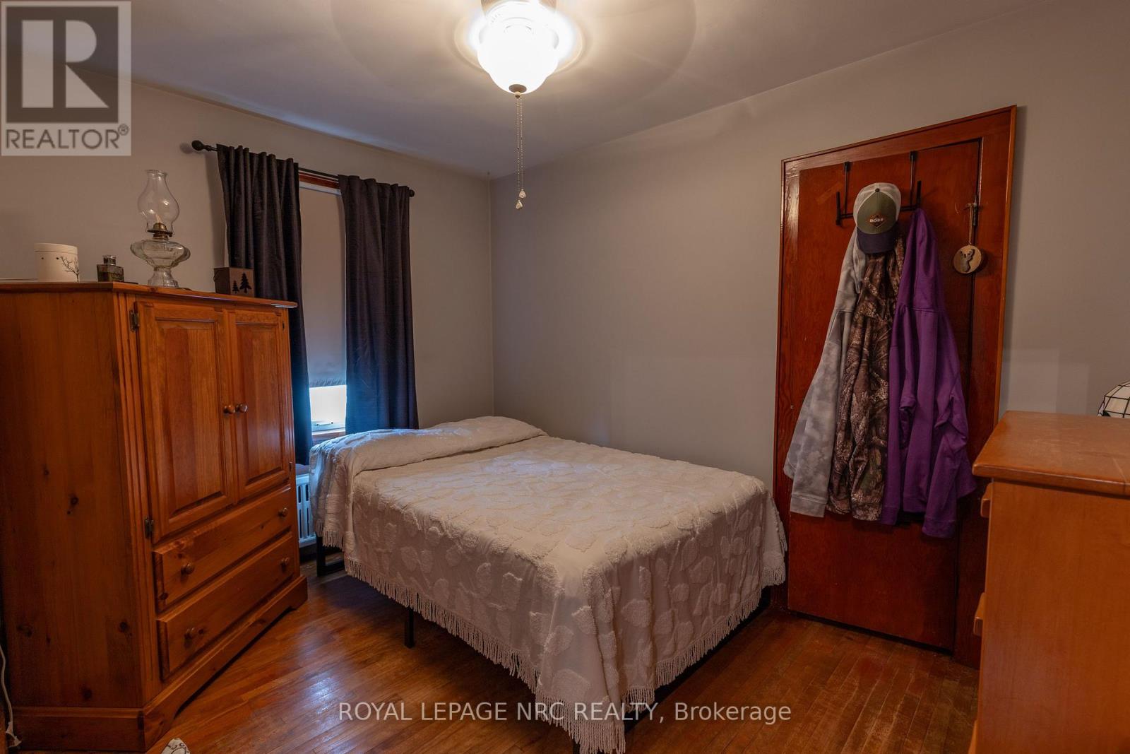 248 Bell Street, Port Colborne, Ontario  L3K 1J4 - Photo 10 - X12432180