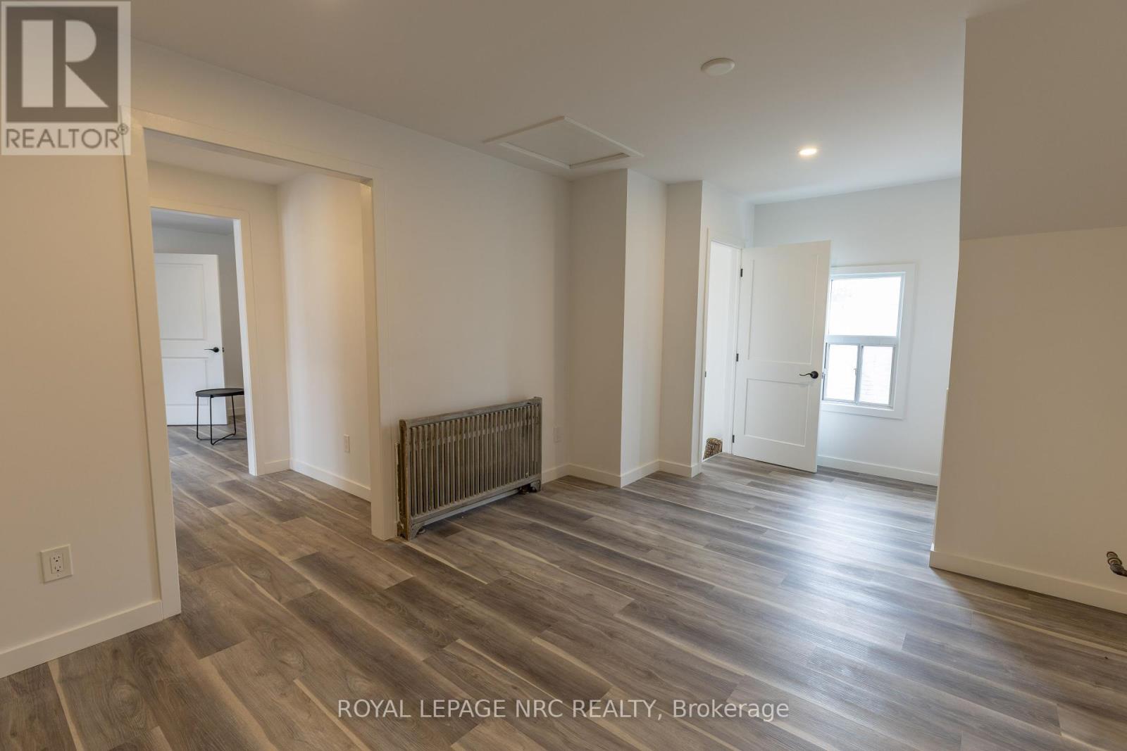 248 Bell Street, Port Colborne, Ontario  L3K 1J4 - Photo 16 - X12432180
