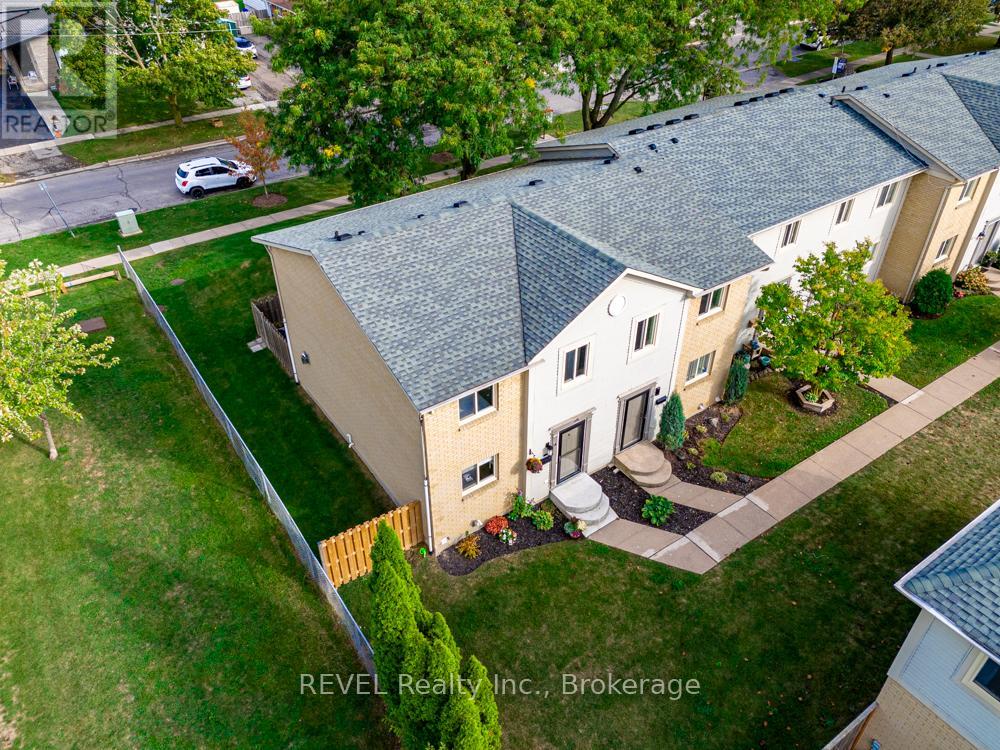 14 - 65 Dorchester Boulevard, St. Catharines, Ontario  L2M 7T3 - Photo 23 - X12432222