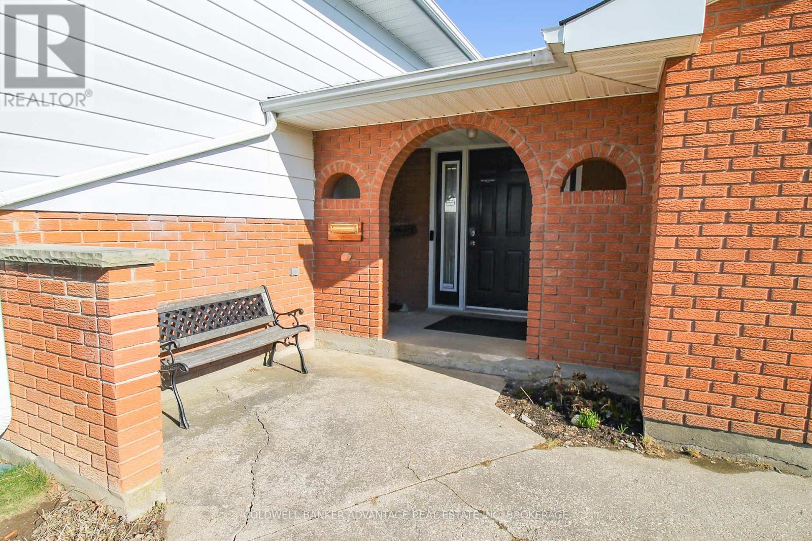 36 Wellbrook Boulevard, Welland (Prince Charles), Ontario  L3C 5T4 - Photo 2 - X12432231