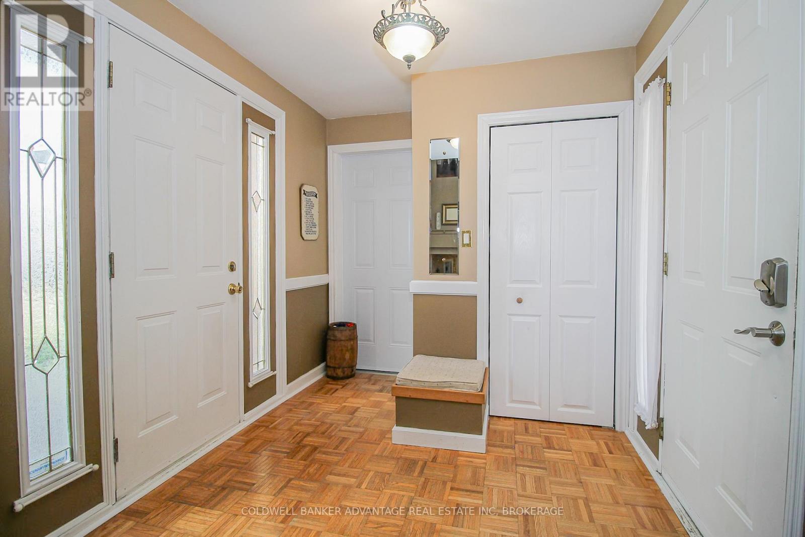 36 Wellbrook Boulevard, Welland (Prince Charles), Ontario  L3C 5T4 - Photo 3 - X12432231