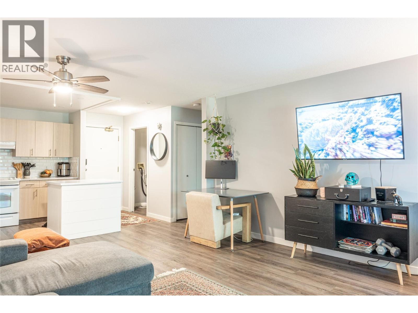 240 Hollywood Road N Unit# 304 Kelowna Photo 3
